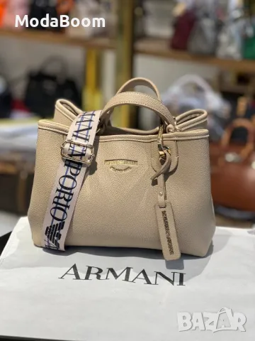 Emporio Armani дамски чанти Различни цветове , снимка 8 - Чанти - 48945984