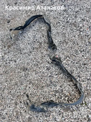 Държач за фар ляв и десен за Мерцедес Ц-класа w203.