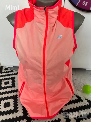 New balance велоелек/ветровка/вело джърси   S/M , снимка 2 - Елеци - 49691870