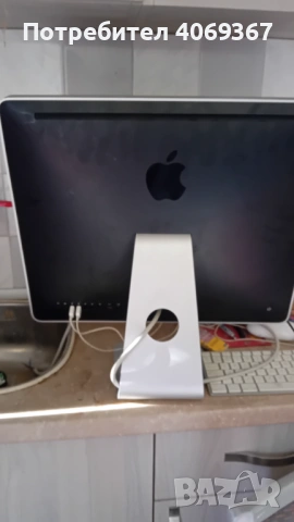 Монитор Apple работи. , снимка 2 - Монитори - 53476566