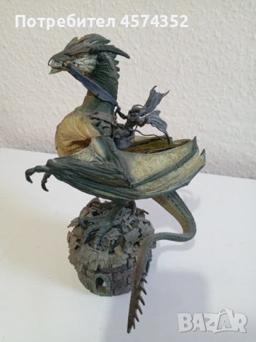 статуетка дракон