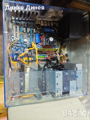 Продавам компютър - AMD Phenom II X4 810 AMD