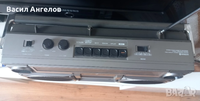 Hitachi TRK 7000 E, снимка 3 - Радиокасетофони, транзистори - 51866471
