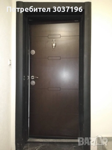 Продава се тристаен апартамент в центъра на гр. Шумен, снимка 1