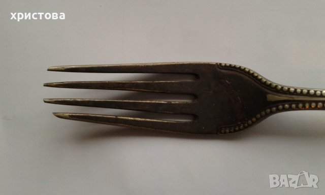 Посребрена вилица-антика, снимка 2 - Антикварни и старинни предмети - 39551915