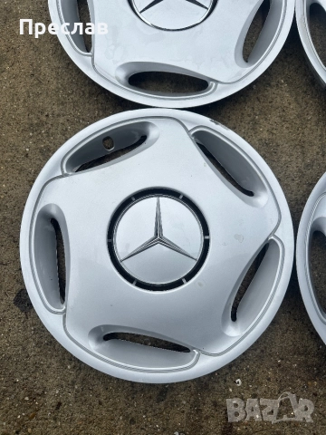 4 броя оригинални тасове за Mercedes 15, снимка 2 - Аксесоари и консумативи - 52582837