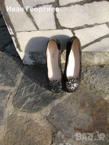 Дамски обувки , снимка 2 - Дамски ежедневни обувки - 33178580