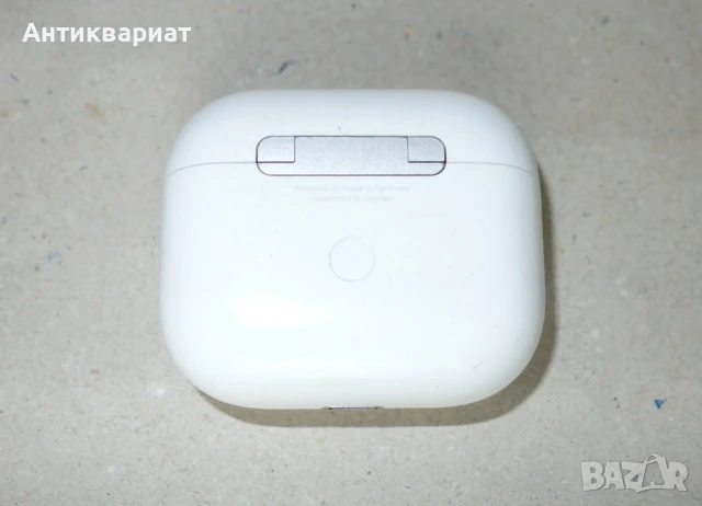 APPLE Lightning Charging Case A2897 за AirPods 3, снимка 2 - Слушалки и портативни колонки - 50922409