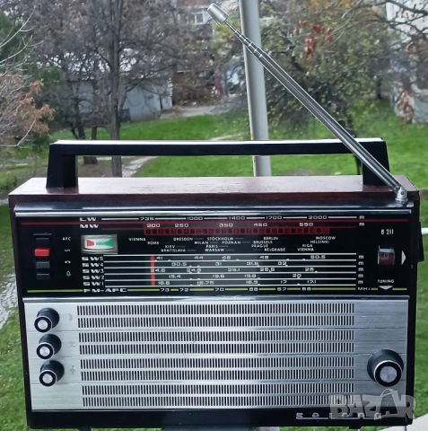 59📻✨ Върни си спомените с реставрираното SELENA B211 – 100 лв., снимка 2 - Антикварни и старинни предмети - 52639394