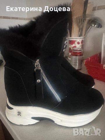 Черни боти с пух, снимка 2 - Дамски боти - 53422866