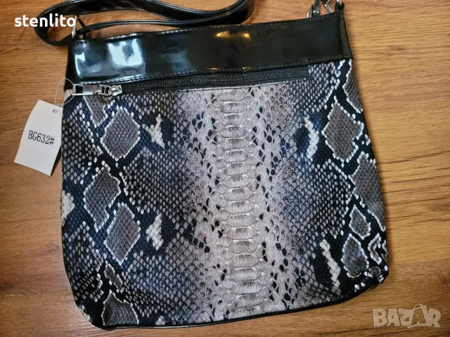Нова дамска чанта, снимка 6 - Чанти - 48463396