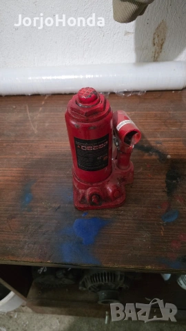 крик бутилков 