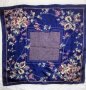 Тъмно син шал с цветя 80/75, снимка 1