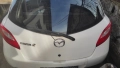 Мазда 2, снимка 2