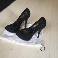 Елегантни обувки Casadei