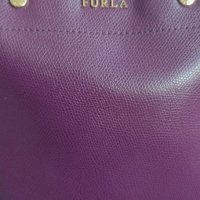Дамска кожена чанта Furla Musa 790124 Лилава, снимка 2 - Чанти - 43685420