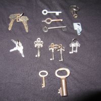 колекционерски стари  ключета, снимка 1 - Колекции - 35811572