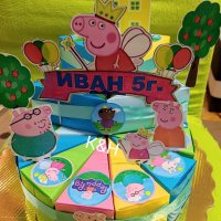 Картонена торта Пепа Пиг/Peppa Pig, снимка 2 - Декорация за дома - 33264006