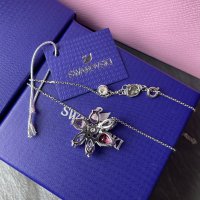 Бляскаво колие Swarovski Лотус, снимка 3 - Колиета, медальони, синджири - 43478080