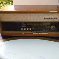 VEF RADIO Радиограмофон, снимка 1 - Радиокасетофони, транзистори - 33531646
