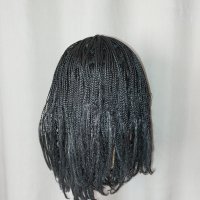 Черна перука със ситни плитки за парти, снимка 2 - Аксесоари за коса - 43358424