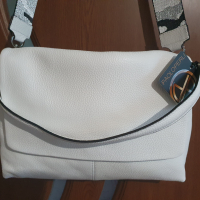 Нова чанта PAOLOPERLI естествена кожа , снимка 2 - Чанти - 36523241