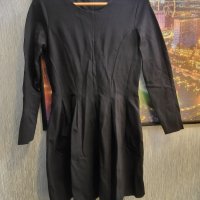 Черна елегантна рокля, снимка 1 - Рокли - 44106339