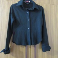 ЧЕРНА ДАМСКА БЛУЗА, снимка 1 - Блузи с дълъг ръкав и пуловери - 40098159