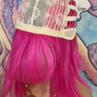 👑 💗Приказно Красива Боб Стил Перука в Бонбонено Розов Цвят с Бретон КОД : 9150💗 👑 💋, снимка 8 - Аксесоари за коса - 43937764