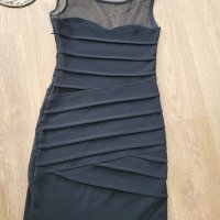 Черна рокля със златисто колие, снимка 5 - Рокли - 37050458