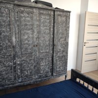 Спален комплект - спалня, гардероб,скрин,шкафове от масивно дърво , снимка 2 - Спални и легла - 43819948