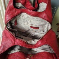 MICHAEL Michael Kors

 естествена кожа червена чанта,ТРИ прегради , снимка 10 - Чанти - 43118730