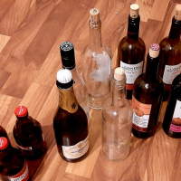 Празни бутилки от вино-13броя за10лв,, снимка 6 - Други стоки за дома - 44857299