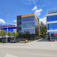 Офиси в Бизнес сграда в гр.Варна, снимка 1 - Офиси - 43129327