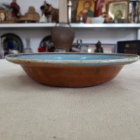 Рисувана керамична чиния. , снимка 4 - Антикварни и старинни предмети - 32369033