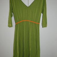 Зелена рокля , снимка 1 - Рокли - 40065468