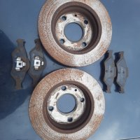 Спирачни дискове и накладки за Ford ka, снимка 2 - Части - 43368602