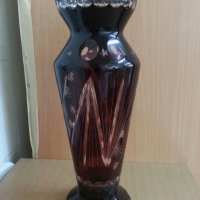 кристална ваза цветен червен кристал , снимка 1 - Антикварни и старинни предмети - 26794920