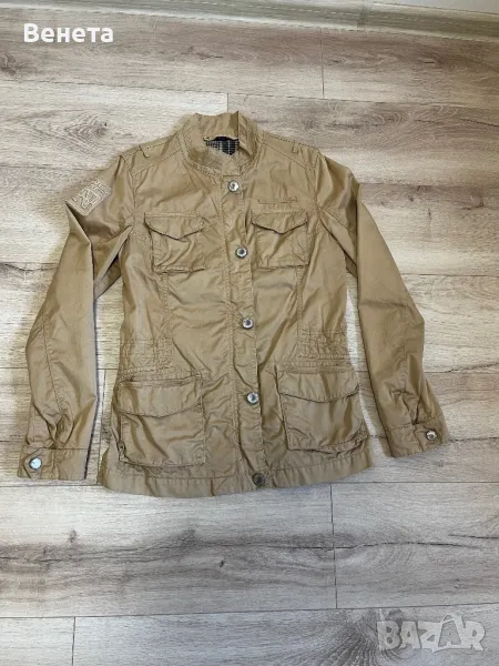 Дамско пролетно яке NAPAPIJRI., снимка 1