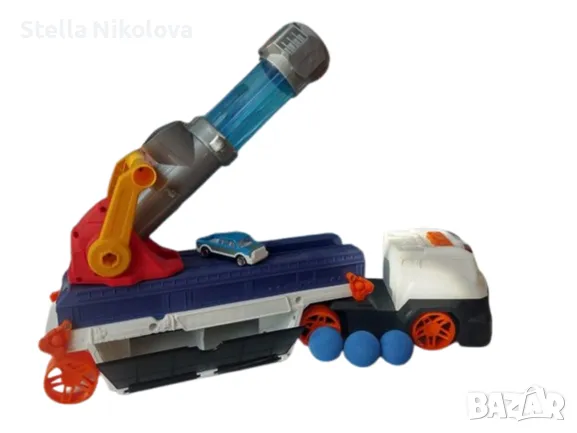 Музикален камион изтрелвачка с 3 топчета и една кола, снимка 1