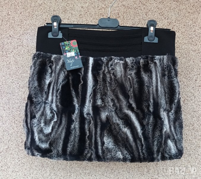 Дамска пола, стилна и ефектна., снимка 1