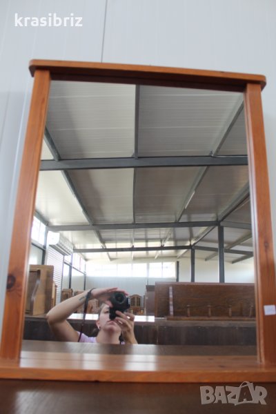 Огледало с дървена рамка, снимка 1