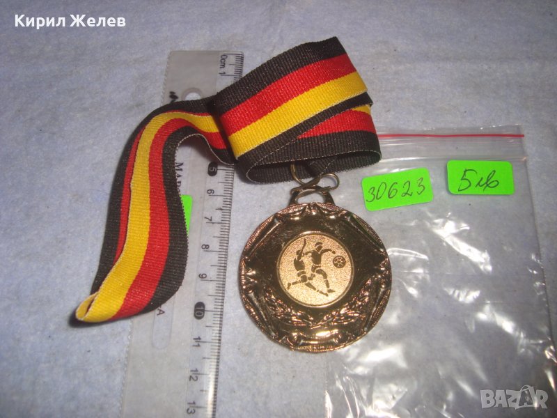 СТАР НЕМСКИ СПОРТЕН МЕДАЛ с ПОЗЛАТА МЕДАЛ - ФУТБОЛ с ЛЕНТА 30623, снимка 1