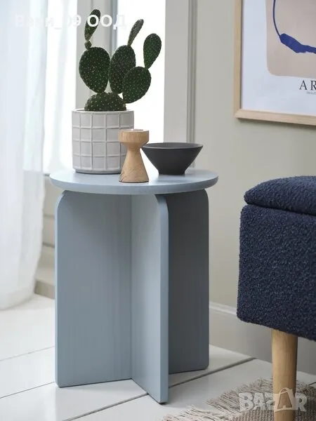 Светлосиня холна масичка , снимка 1