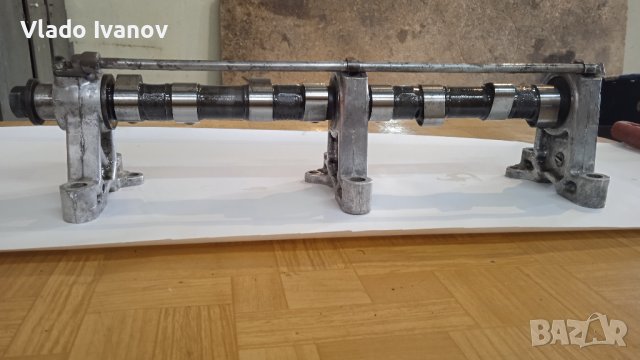 разпределителен вал за Мерцедес 200Д -115 купе, снимка 3 - Автомобили и джипове - 39747714