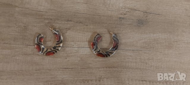 Кристални обеци с пъстри орнаменти внос от Англия, снимка 3 - Обеци - 38757425