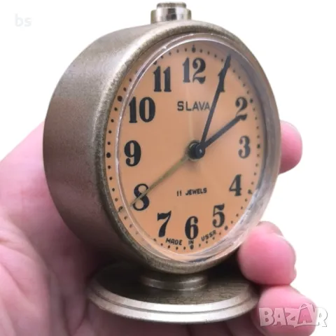 Ретро механичен будилник Slava (обслужен), снимка 2 - Антикварни и старинни предмети - 49905596