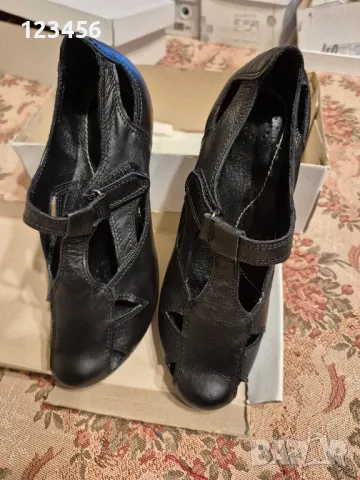 Нови черни полуотворени обувки на платформа, снимка 2 - Дамски ежедневни обувки - 50292703