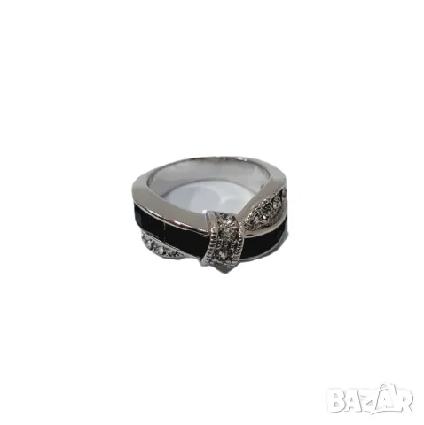 Пръстен с черен топаз и циркони, снимка 4 - Пръстени - 48792331