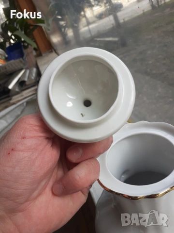 Чайник немски порцелан с златен кант, снимка 6 - Антикварни и старинни предмети - 53388636